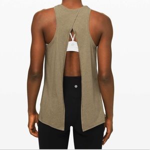 Lululemon All Tied Up Tank Top - Size: 8 (very good condition)